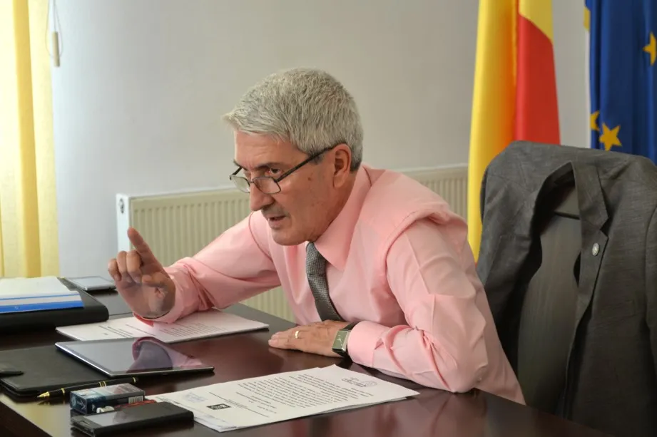 Porcii mistreţi sunt buni de consum, porcii domestici sunt buni de aruncat