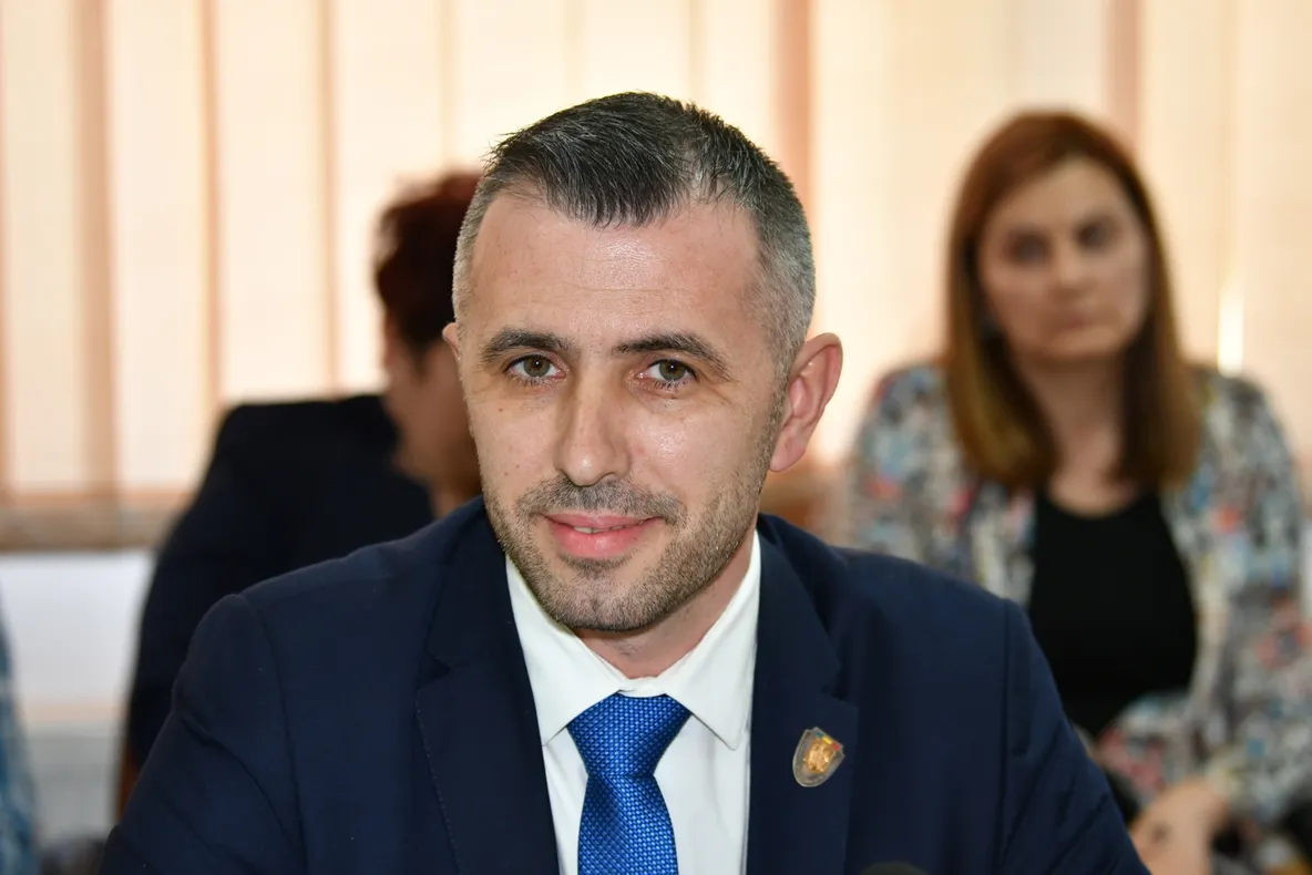 Primăria Slobozia nu alocă în acest an nici măcar un leu pentru asfaltarea străzilor!