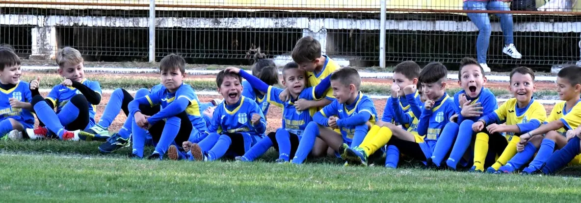 Consiliul Județean Ialomița vrea să construiască o academie de fotbal pe modelul Ajax sau Barcelona