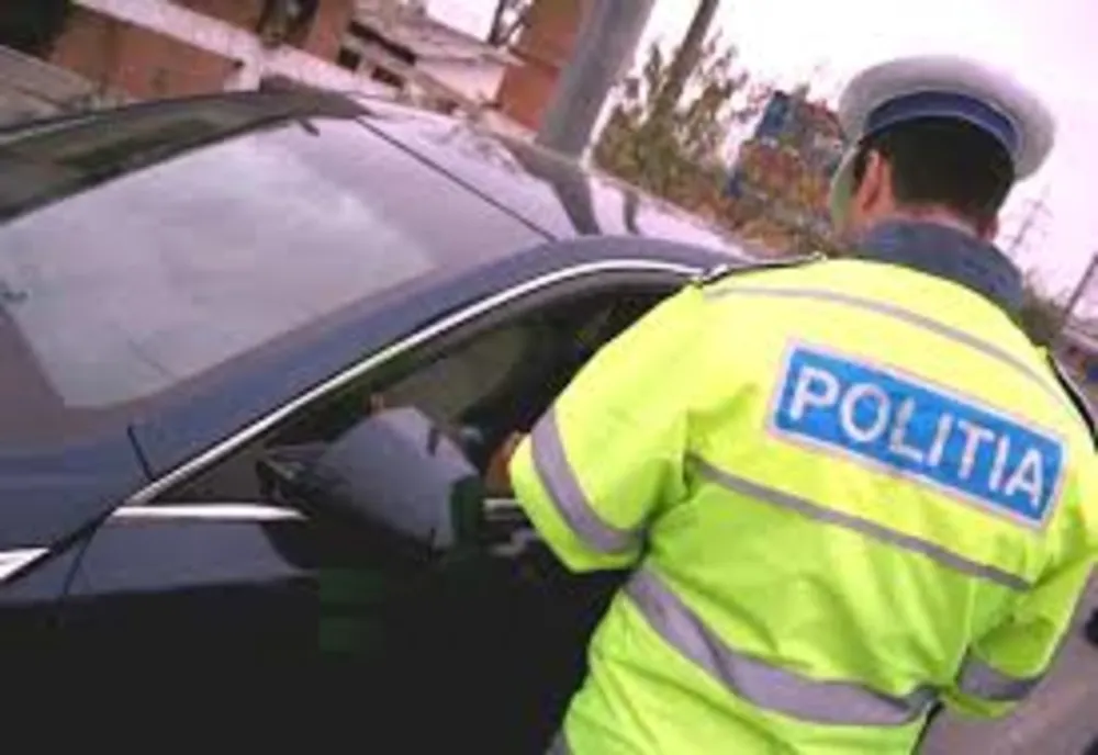 Bărbat prins la volan deși avea permisul suspendat