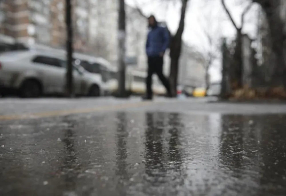 ALERTĂ meteo - Cod galben de ploaie, burniță și POLEI în Ialomița