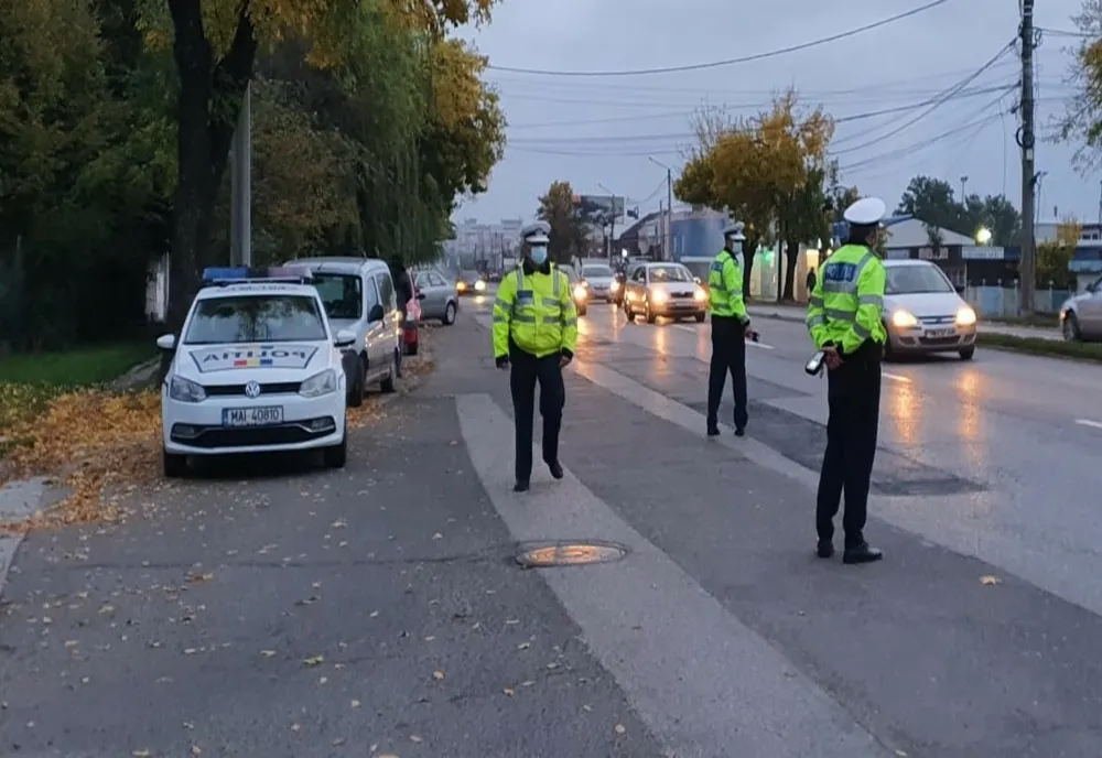 Biciclist lovit de o autoutilitară. Șoferul vinovat a fugit