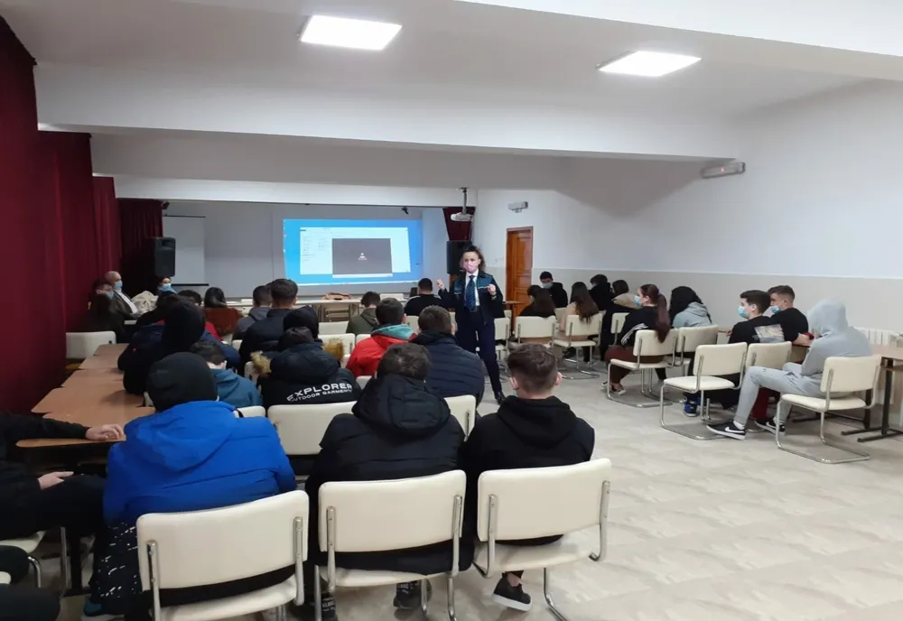 Campanie de prevenire a agresiunilor sexuale în școlile din Slobozia