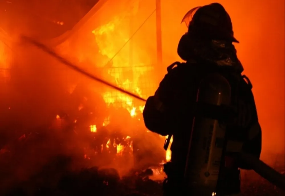 Weekend incendiar pentru pompierii ialomițeni