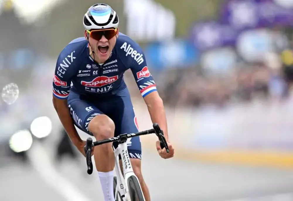 Final spectaculos în Turul Flandrei! Mathieu van der Poel a câștigat la sprint