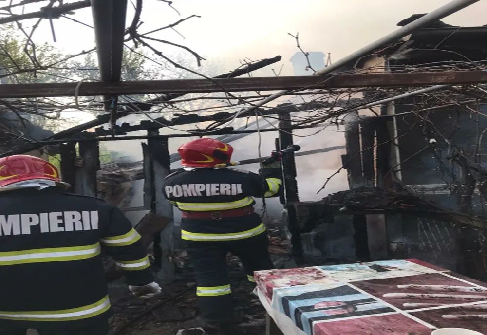 Incendiu violent la Bărcănești