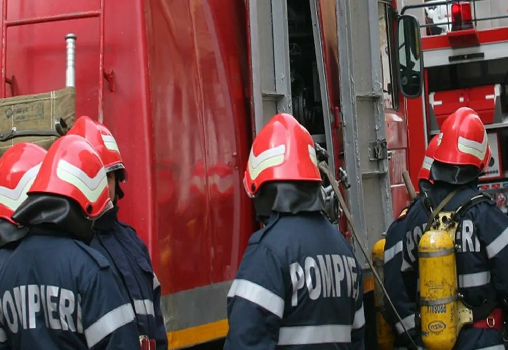 Explozie la o casă din Grivița. Proprietarii au ajuns cu arsuri la spital