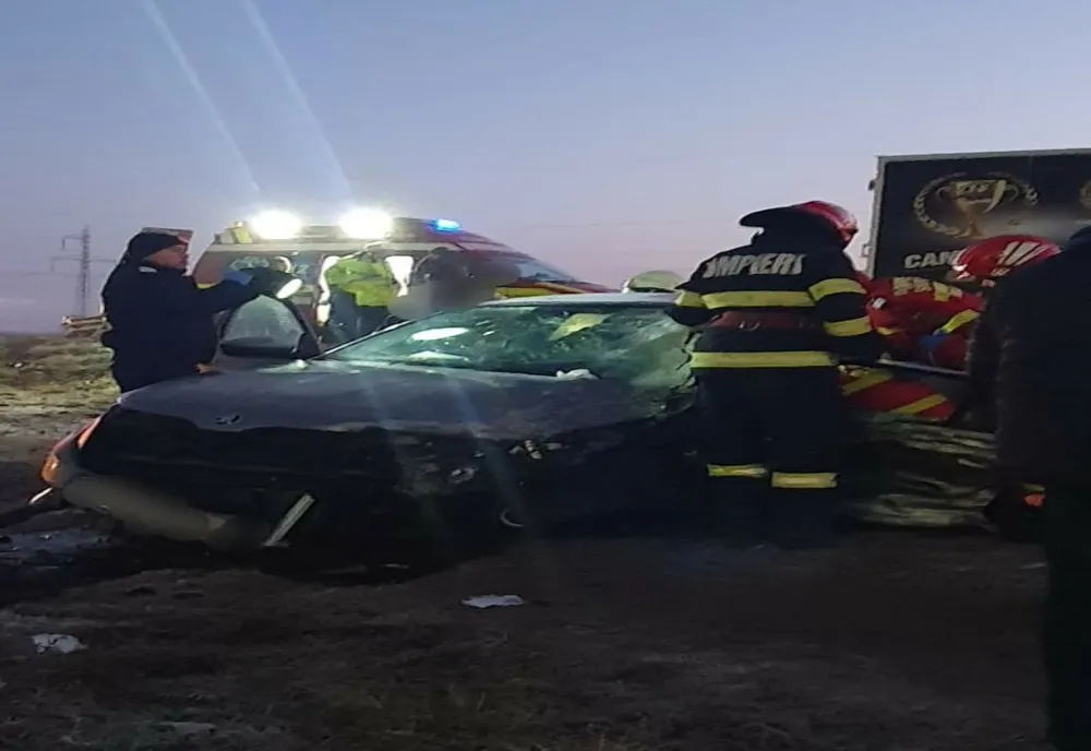 FOTO Impact violent pe DN 21. Trei victime