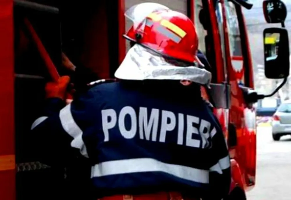 Autoutilitară cuprinsă de flăcări. O victimă