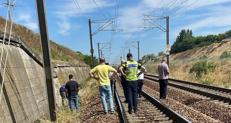 Tragedie intr-o haltă din Ialomița. Un copil a fost lovit mortal de un tren
