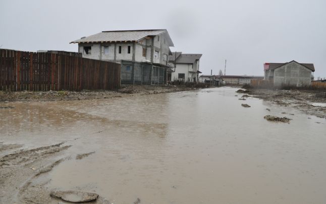 Extindere de rețele edilitare în cartierul Gării Noi din Slobozia