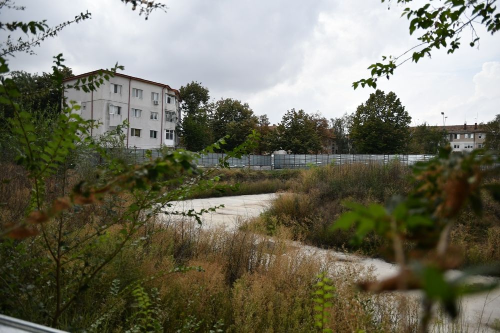 Primăria municipiului Feteşti este chiriaşă la bloc