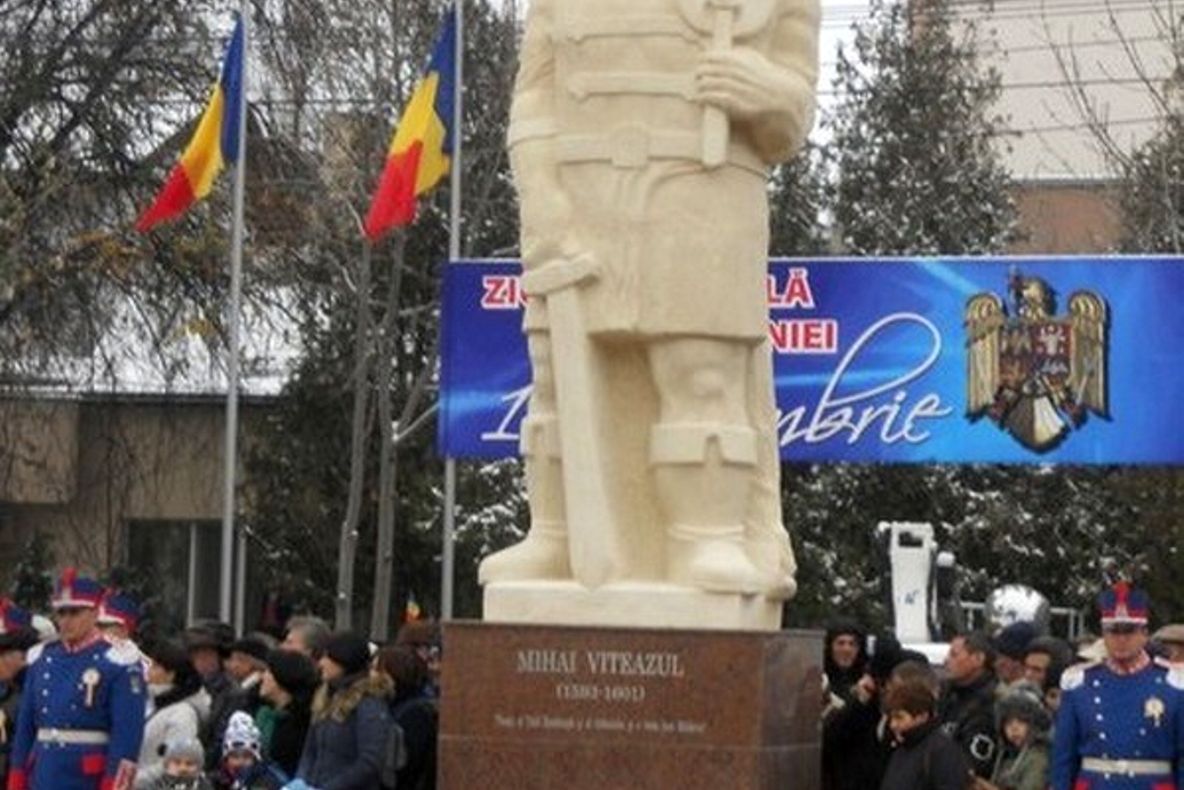 Primăria Slobozia este bună de plată pentru „Moş Crăciun”