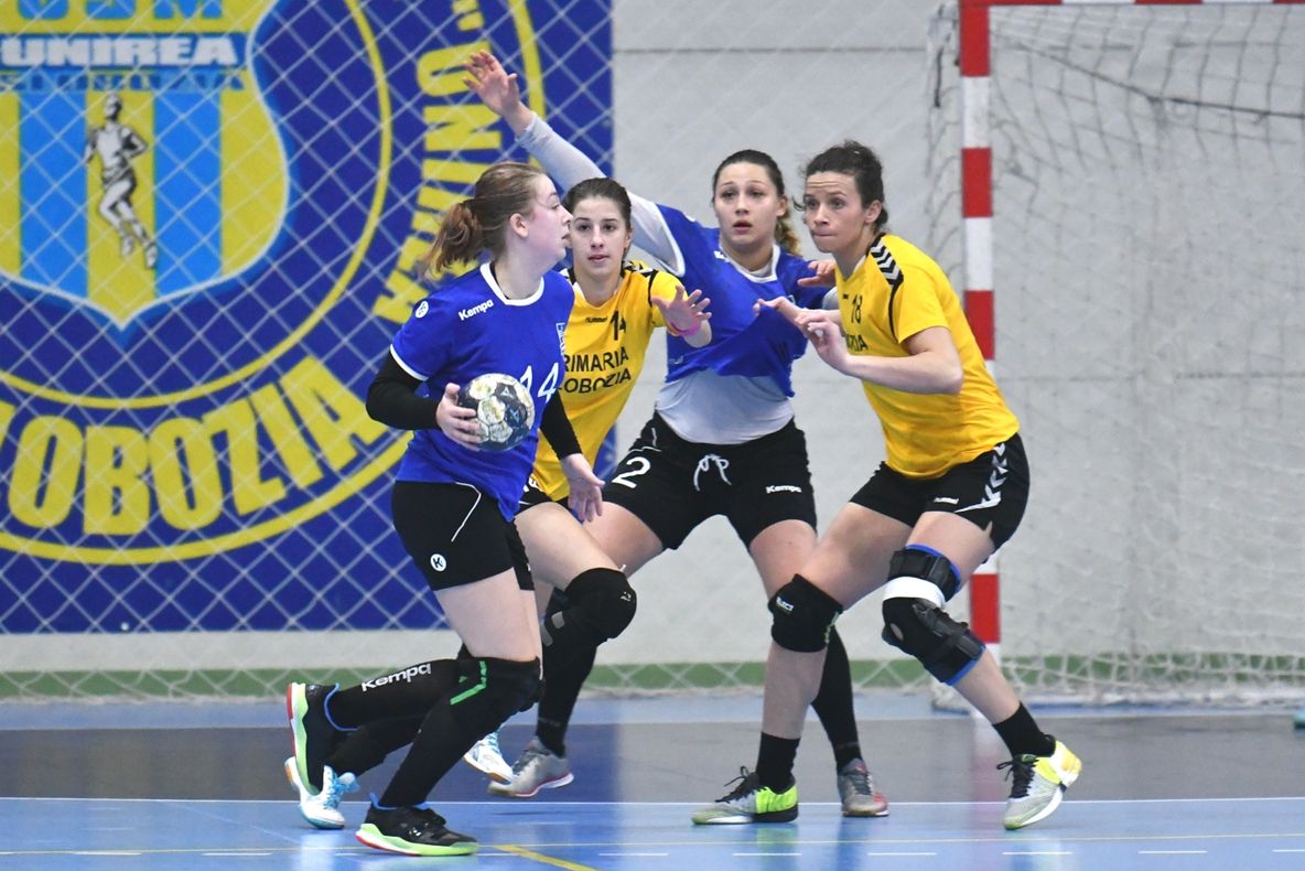 Fetele de la echipa secundă Dunărea Brăila, prea mici pentru un adversar atât de mare