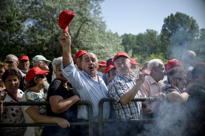 Eroare la votare sau cum votează oamenii cinstiți niște hoți
