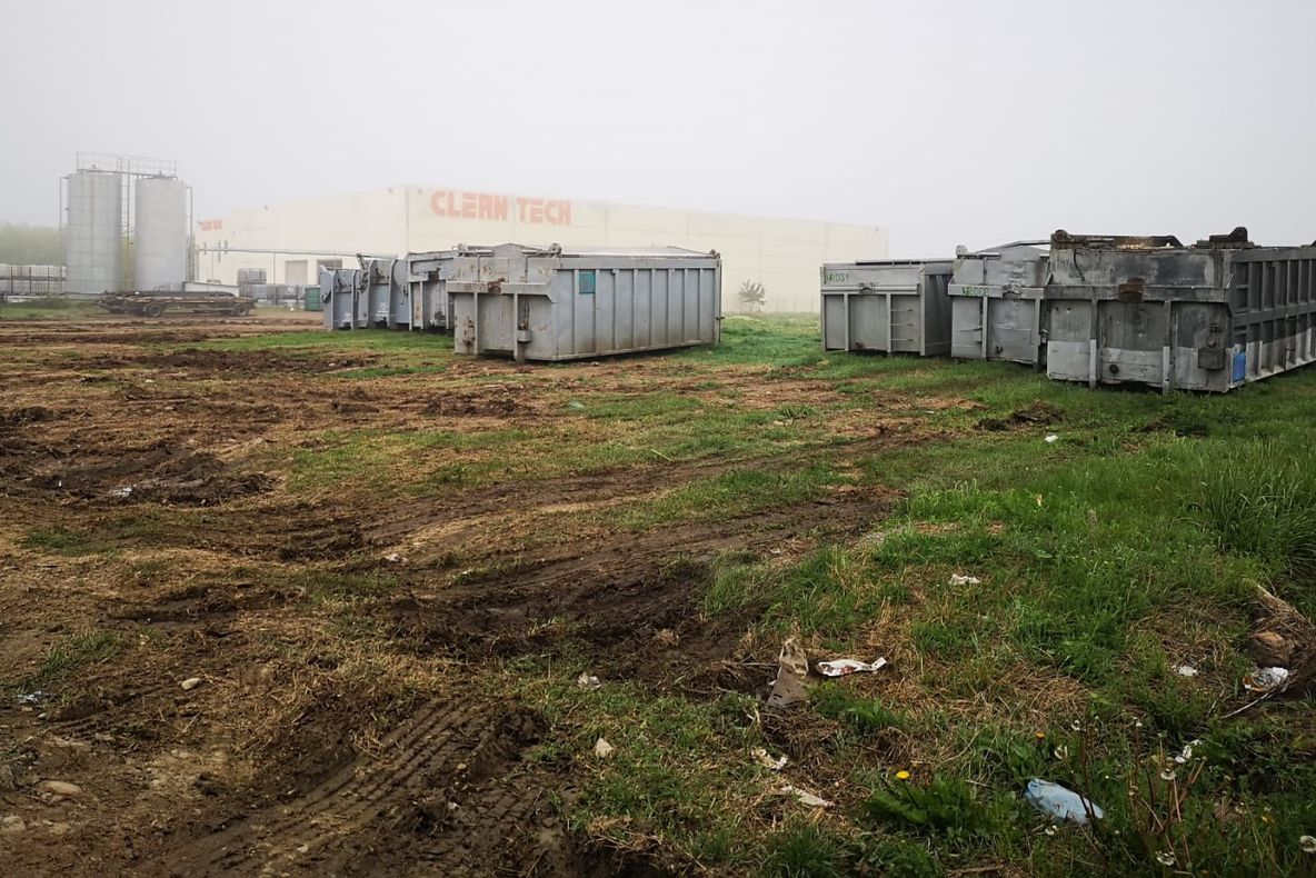 Frecție la un picior de lemn - Poluatorul Clean Tech amendat, din nou, de Garda de Mediu