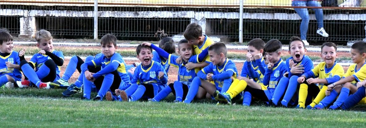 Consiliul Județean Ialomița vrea să construiască o academie de fotbal pe modelul Ajax sau Barcelona