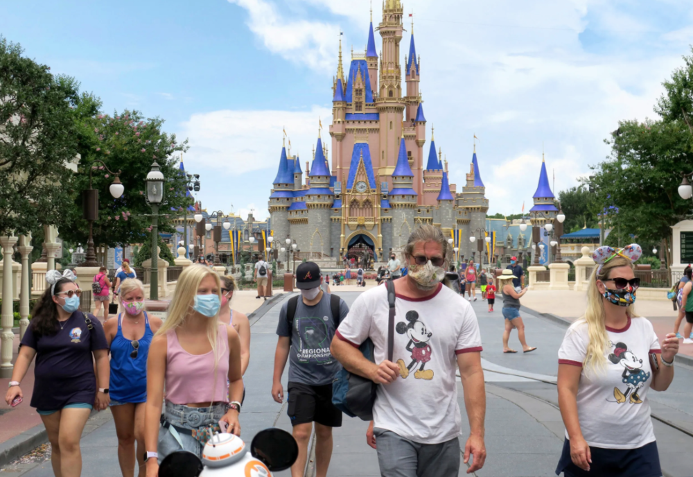 Disney va concedia 28.000 de muncitori 