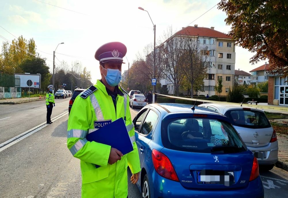 Prins la volanului unui autoturism radiat din circulație