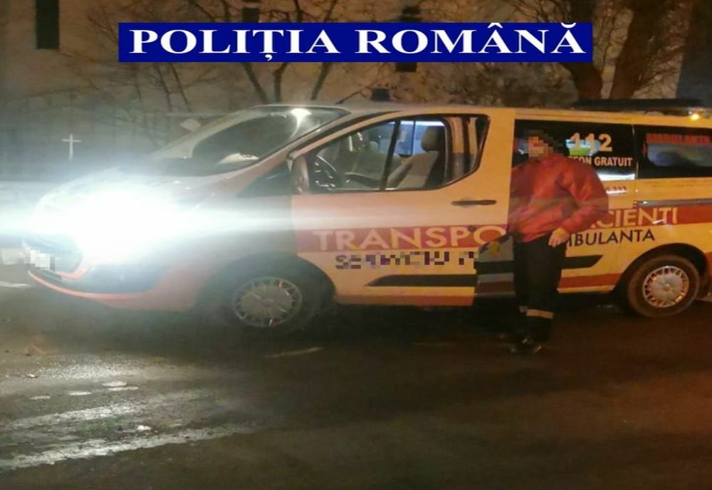 Şofer de ambulanţă prins băut la volan