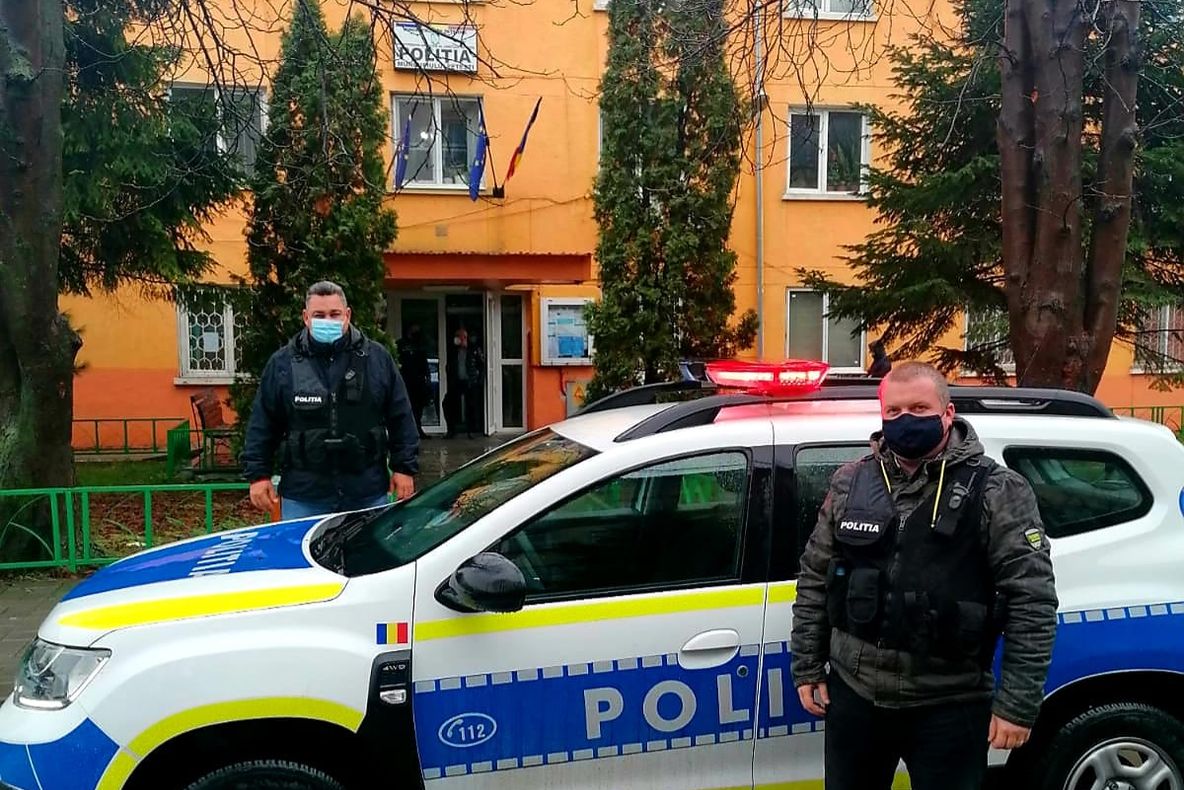 A vrut să fure un portofel dar s-a ales cu o "brațară" de la polițiști