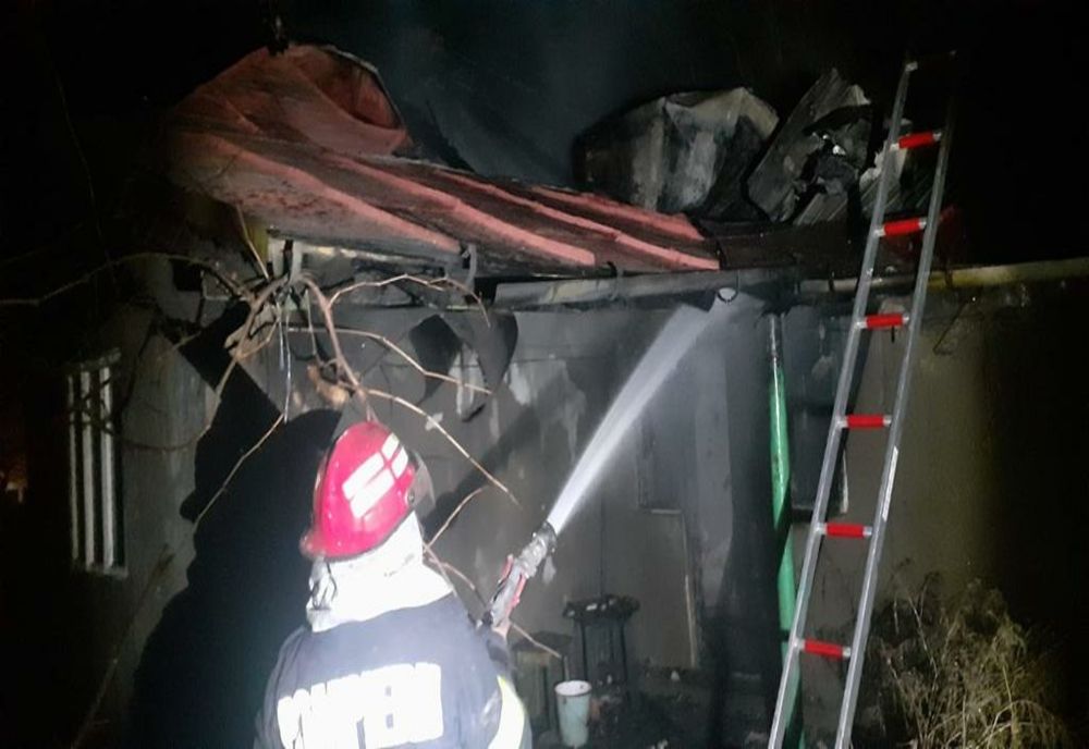 FOTO| Incendiu violent  în Platonești De la ce au pornit flăcările