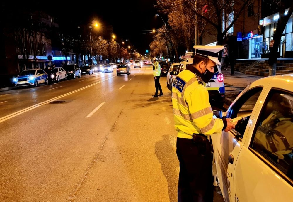 Opt șoferi lăsați o vreme fără permise! Câte amenzi au dat polițiștii ialomițeni ăntr-o singură zi