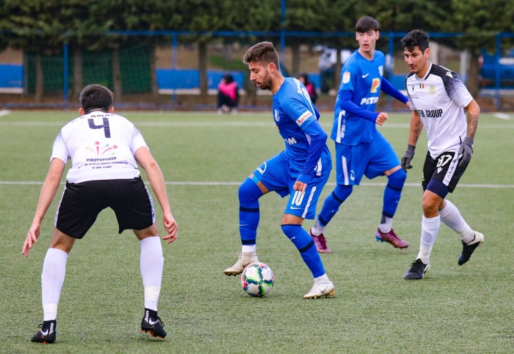 VIDEO Farul II a spulberat pe CS Amara cu 14-0