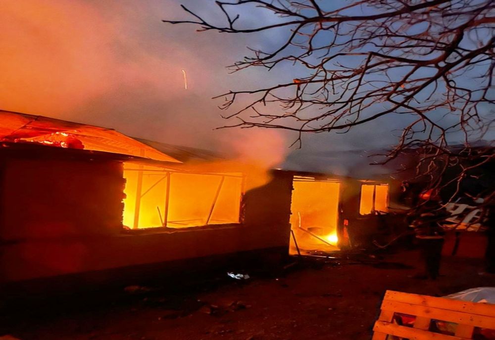 Călărași.  Doi bătrâni au murit după ce casa lor a fost cuprinsă de un incendiu