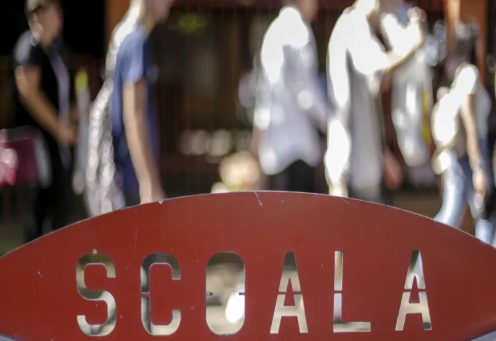 Sindicatele din învățământ pregătesc o inițiativă legislativă împotriva violenței în școli