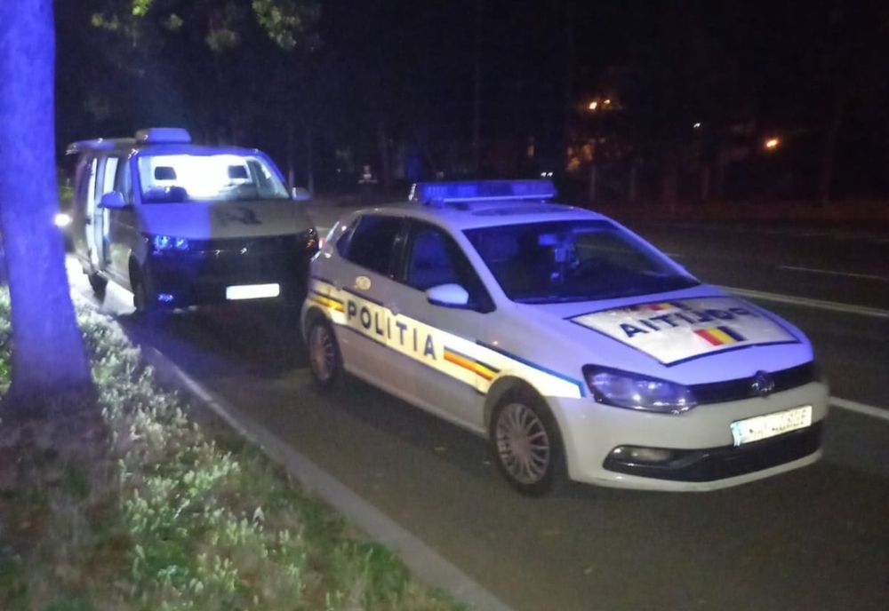 Teribiliști în conflict cu polițiștii. S-a lăsat cu amenzi
