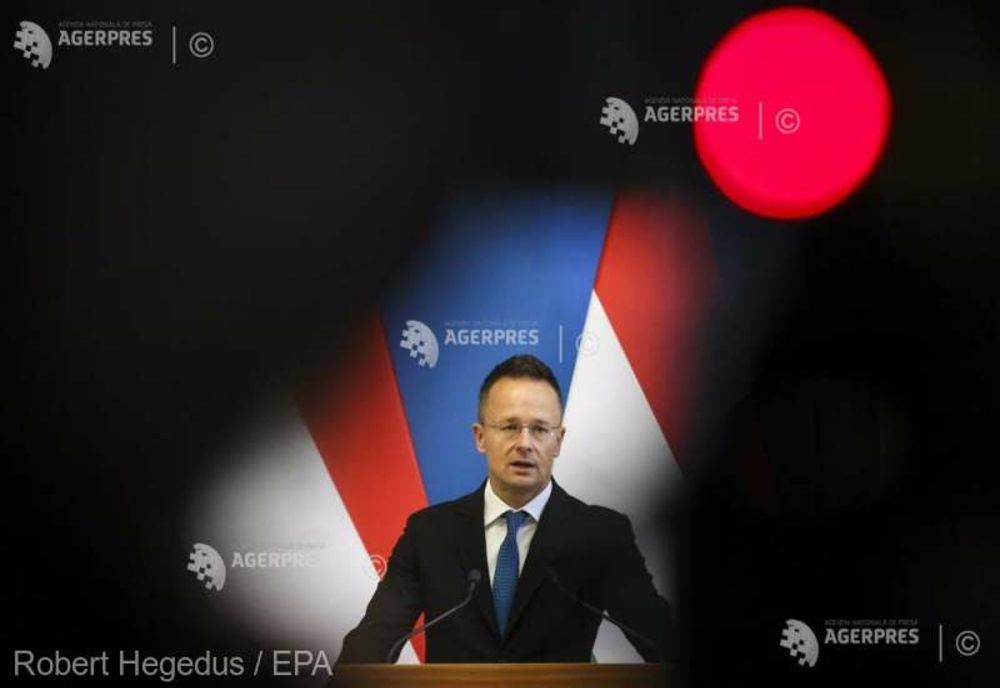SZIJJARTO: UNGARIA NU DOREŞTE CA UE SĂ TRIMITĂ CONSILIERI MILITARI ÎN UCRAINA