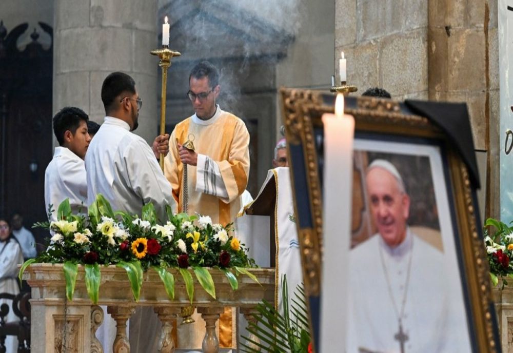 FUNERALIILE PAPEI FRANCISC VOR AVEA LOC SÂMBĂTĂ. ILIE BOLOJAN VA PARTICIPA