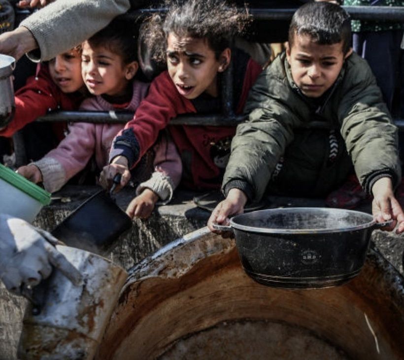 ROMÂNIA ÎN SĂRĂCIE: 1,5 MILIOANE DE OAMENI SUPRAVIEȚUIESC CU SUB 25 DE LEI PE ZI