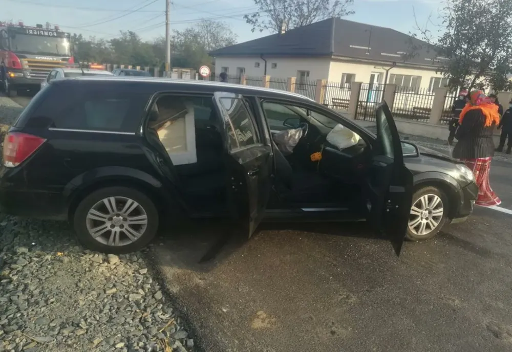 FOTO| La un pas de tragedie. Accident în Ialomița