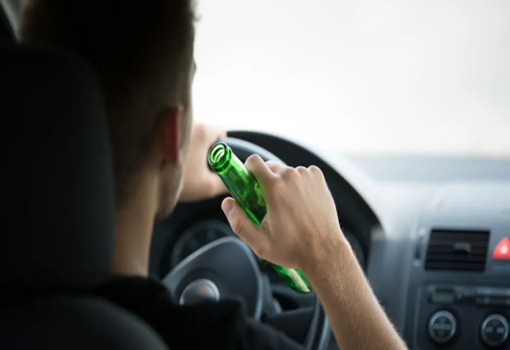 Fără permis și băut la volan pe stăzile din Țăndărei