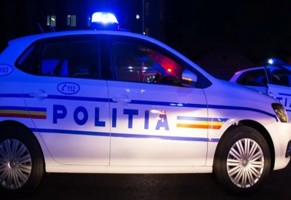 Beat și fără permis prins de polițiști. La spital a făcut scandal