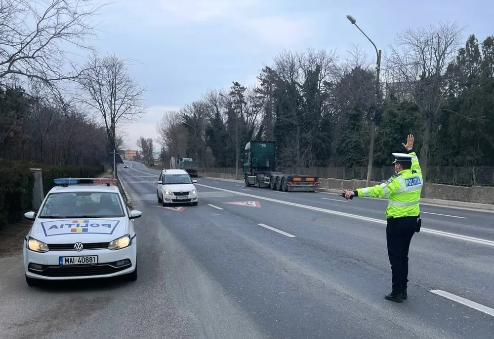Amenzi pe bandă rulantă date de polițiști de Crăciun