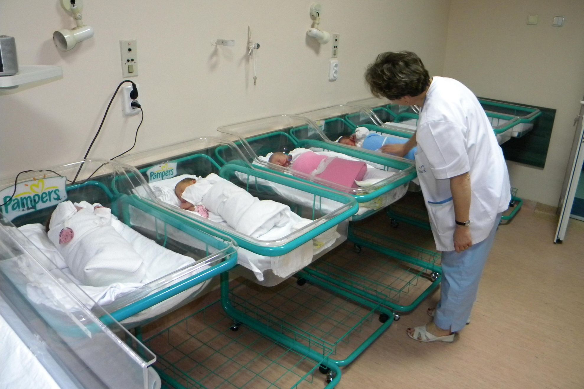 bebelusi-maternitate-1