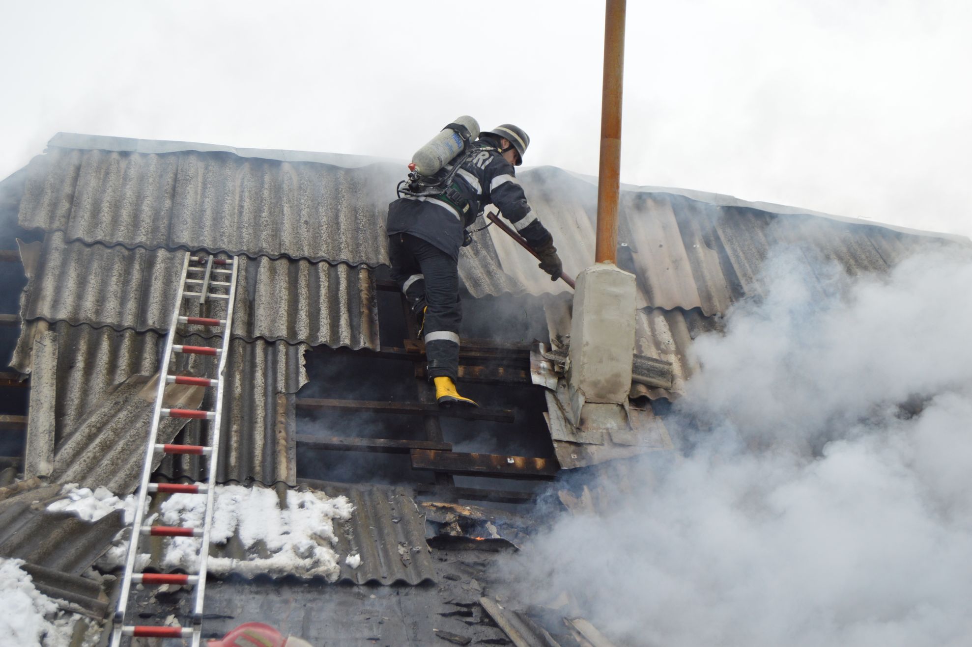 cosurile-de-fum-incendiu