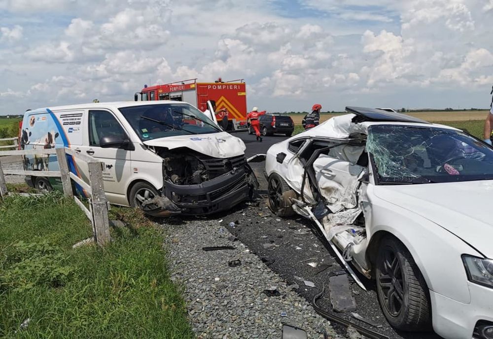 FOTO| Trei persoane rănite într-un accident la Slobozia