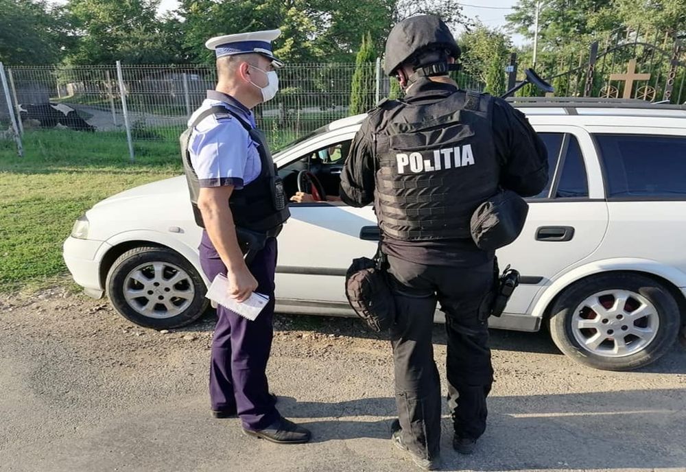 Reținut de polițiști pentru infracțiuni și distrugere