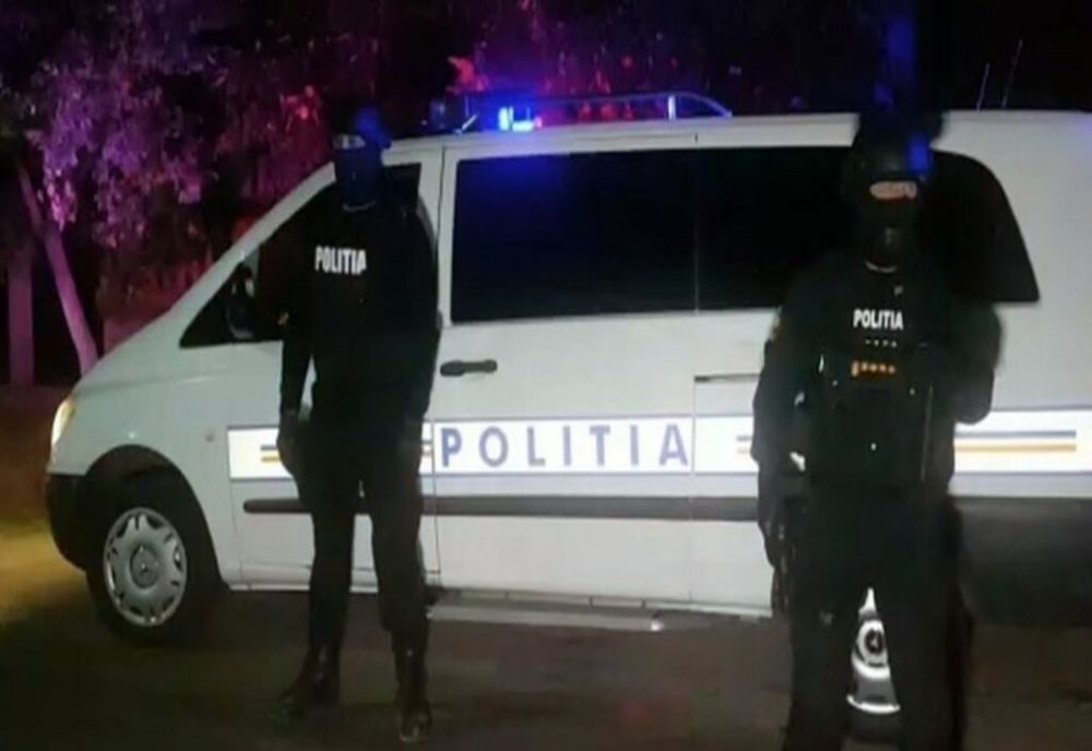 Ialomițeni cercetați pentru spălarea banilor și fraudă informatică. Prejudiciu de 1.000.000 de euro