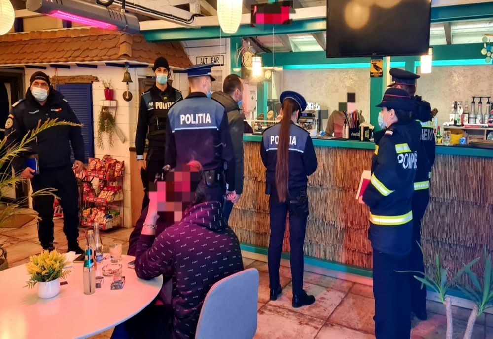 Ialomițeni amendați pentru că nu au purtat masca de protecție