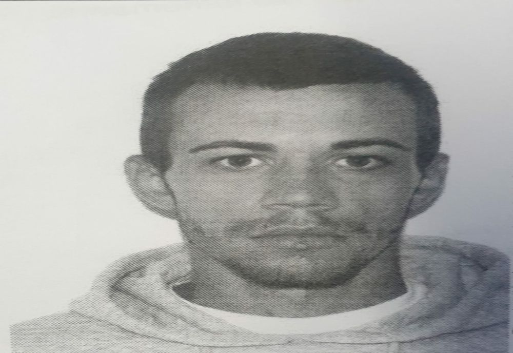 Evadatul din sediul Poliţiei Dolj, căutat toată noaptea, fără succes