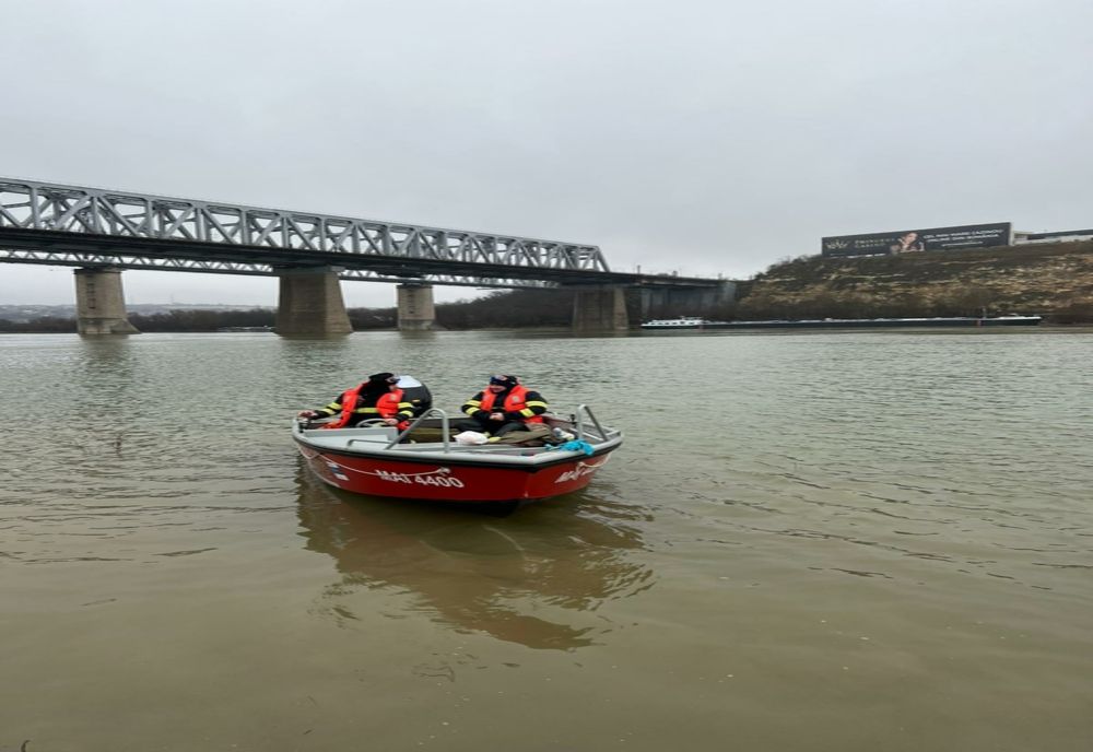 VIDEO Alertă în Ialomița! Bărbat dispărut în apele Dunării