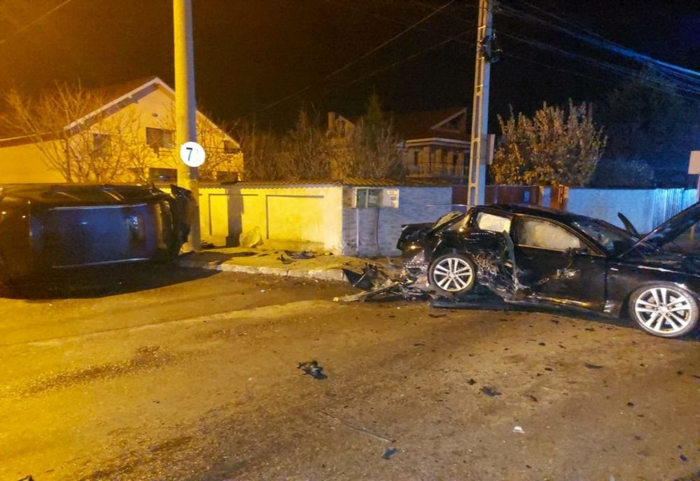 FOTO Patru persoane rănite într-un accident grav la Slobozia. Pericol de explozie