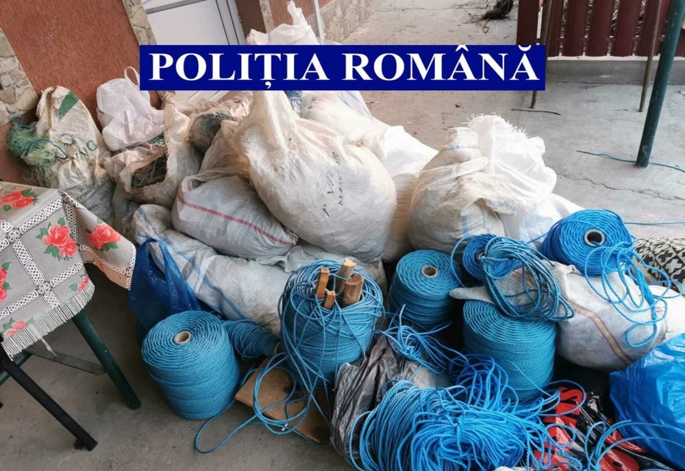 FOTO Percheziții la braconierii din Bordușani