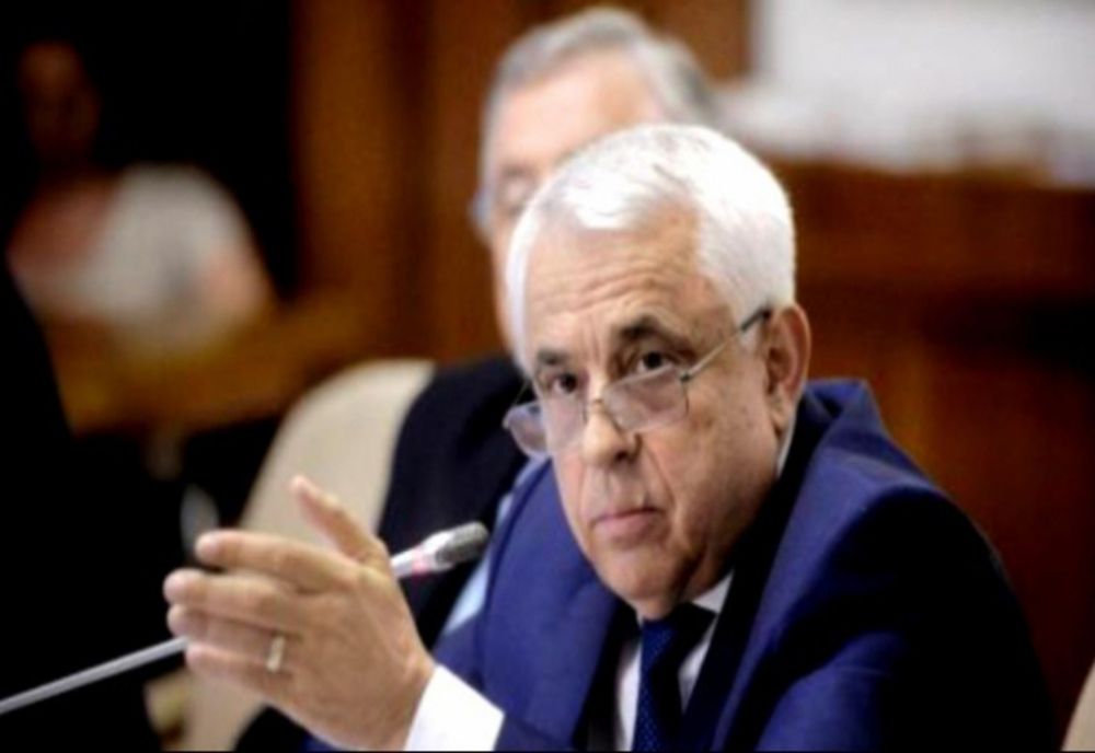 Apelul ministrului Agriculturii către români "Nu trebuie să căutăm soluția viitorului în greieri și lăcuste"