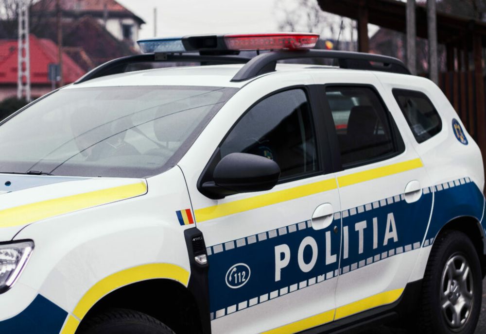 Vânzător ambulant prins de polițiști cu fake-uri în mașină la Borduşani